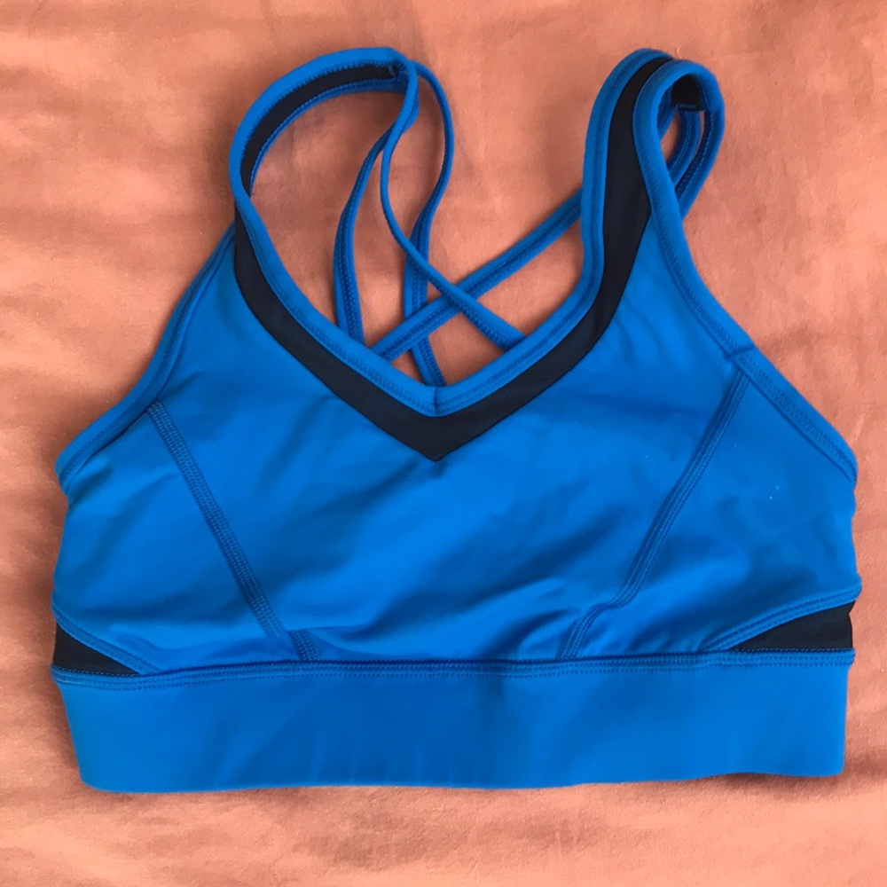 Lululemon sports bra